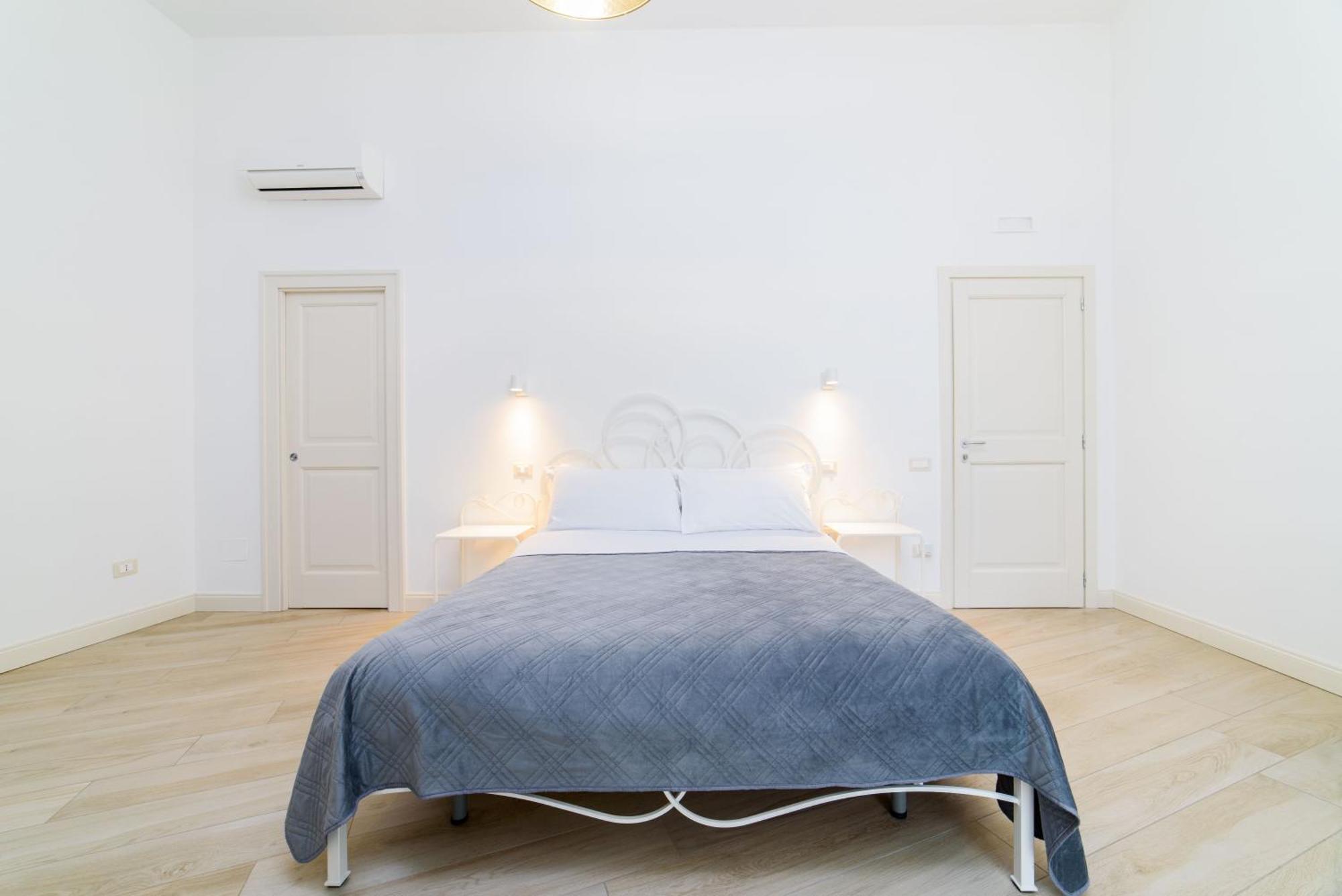 Hotel One&One à Salernes Extérieur photo