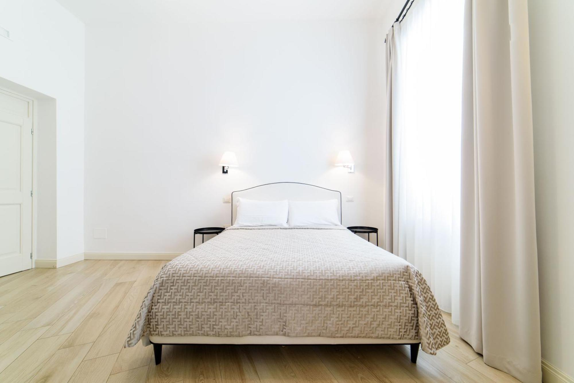 Hotel One&One à Salernes Extérieur photo